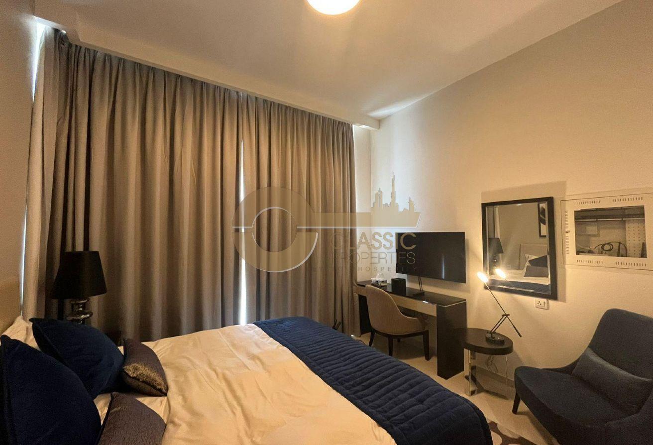 FULLY FURNISHED | READY TO MOVE | SPACIOUS UNIT photo 2