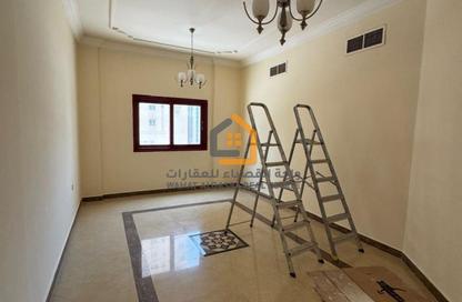 Apartment - 1 Bedroom - 2 Bathrooms for rent in Al Khan Lagoon Tower - Al Khan Lagoon - Al Khan - Sharjah