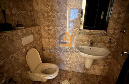 Apartment - 1 Bedroom - 2 Bathrooms for rent in Al Khan Lagoon Tower - Al Khan Lagoon - Al Khan - Sharjah