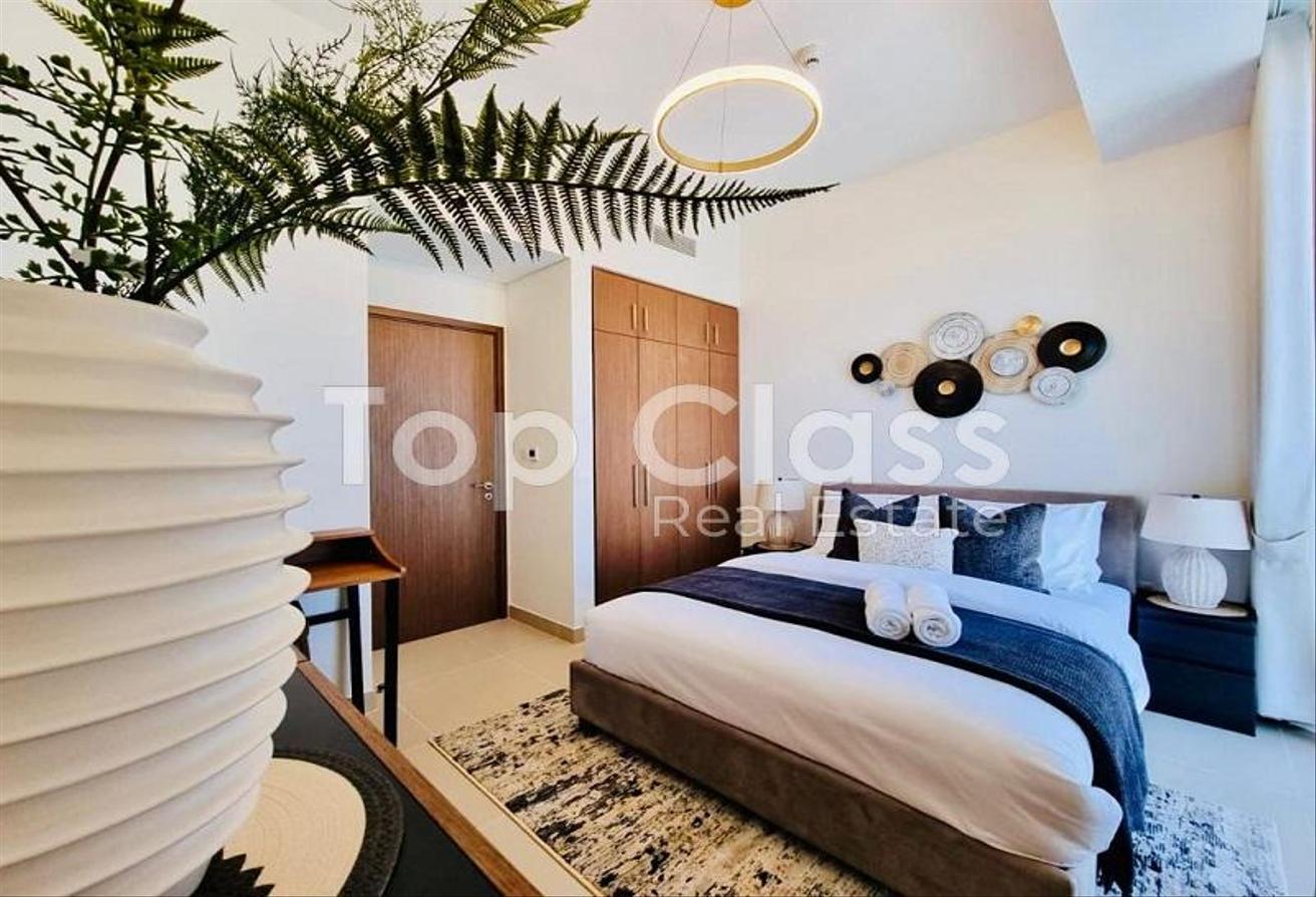 Furnished | High floor | Full Sea and Marina view photo 7