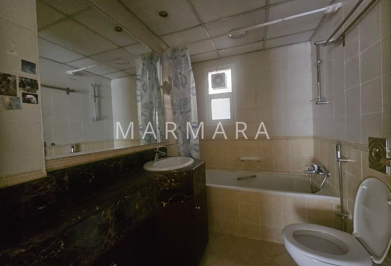 Lovely Compound villa | Private Garden | Vacant photo 9