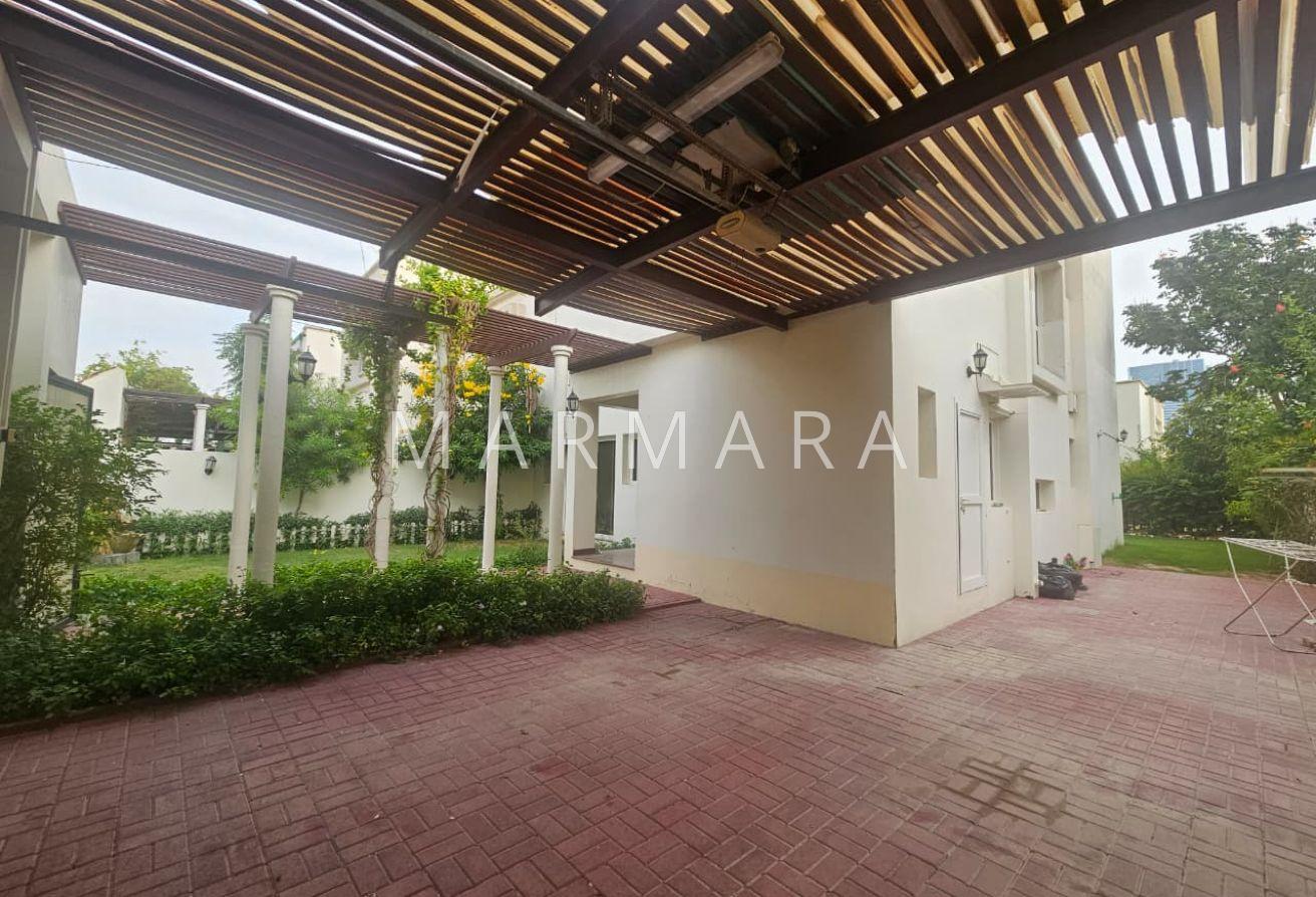 Lovely Compound villa | Private Garden | Vacant photo 21