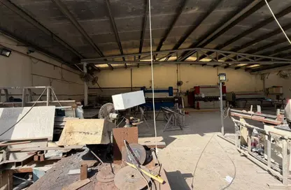 مستودع - استوديو - 1 حمام للايجار في بناء الصناعية 13 - منطقة رقم 13 - المنطقة الصناعية بالشارقة - الشارقة