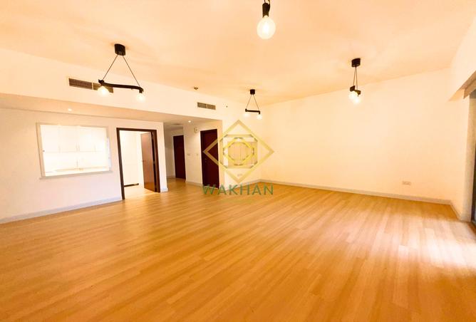 83211148 - Property Main Image