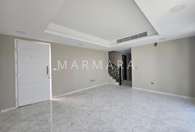 Gated 3BR Townhouse | Well Maintained | Vacant photo 2