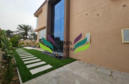Villa - 5 Bedrooms - 5 Bathrooms for rent in Al Manara - Dubai