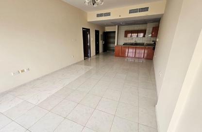 Apartment - 1 Bedroom - 2 Bathrooms for rent in Jawaher Building - Dubai Silicon Oasis - Dubai