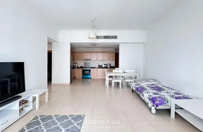 شقة - غرفة نوم - 1 حمام للايجار في ماي فير ريزيدنسي - الخليج التجاري - دبي شقة - غرفة نوم - 1 حمام للايجار في ماي فير ريزيدنسي - الخليج التجاري - دبي