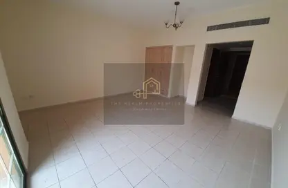 شقة - 1 حمام للايجار في I10 - طراز مغربي - المدينة العالمية - دبي