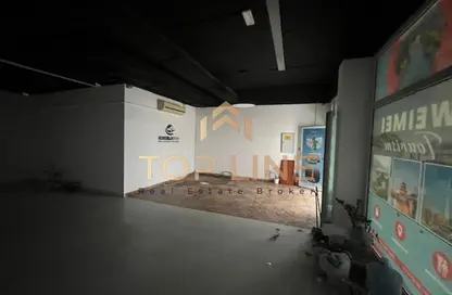 متجر - استوديو - 1 حمام للايجار في بي 20 - طراز فرنسي - المدينة العالمية - دبي