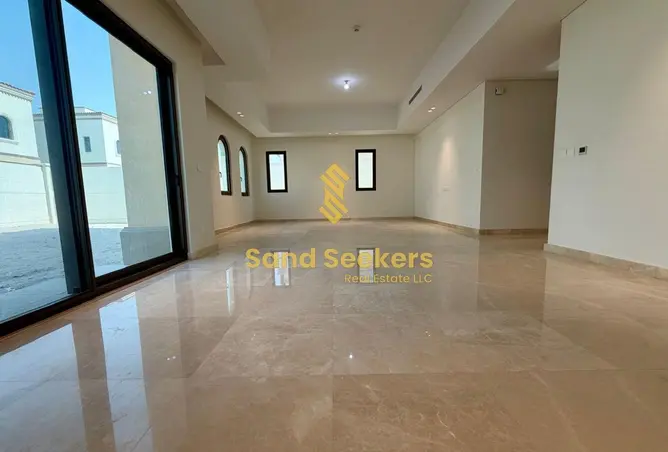 151916945 - Property Image 3