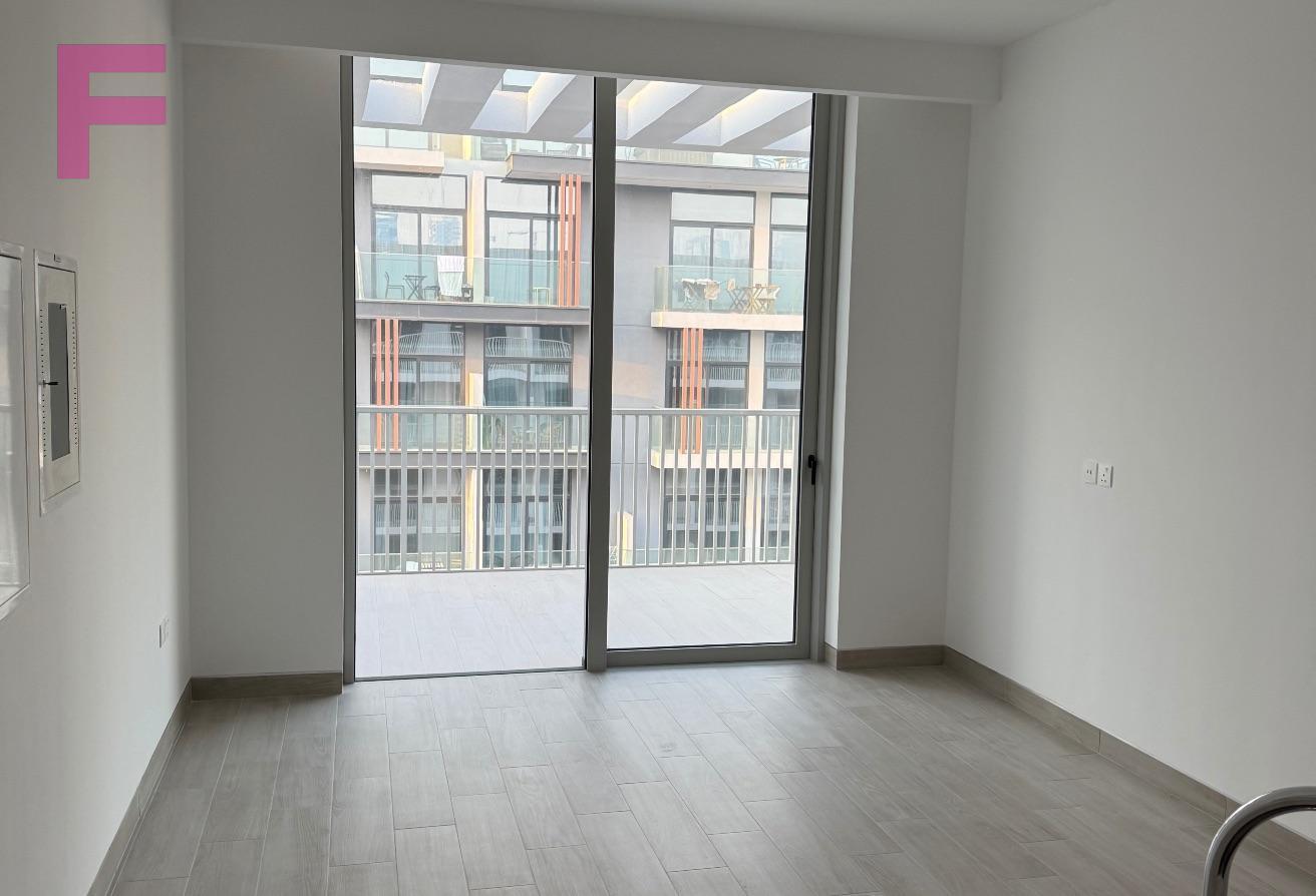 1BR Apartment | East Tower Luma 22 | Downtown View photo 2