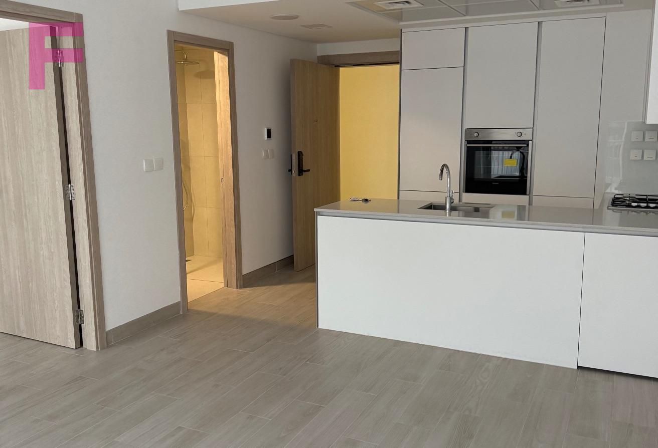 1BR Apartment | East Tower Luma 22 | Downtown View photo 7