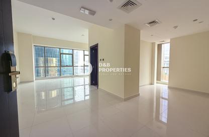 Office Space - Studio - 1 Bathroom for rent in Gevora Hotel - Sheikh Zayed Road - Dubai