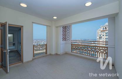 Apartment - 2 Bedrooms - 3 Bathrooms for sale in Marina Residences 4 - Marina Residences - Palm Jumeirah - Dubai