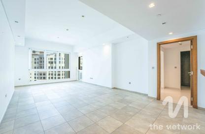 Apartment - 2 Bedrooms - 3 Bathrooms for sale in Marina Residences 4 - Marina Residences - Palm Jumeirah - Dubai