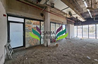 Shop - Studio for rent in Garden City 2 - Jumeirah Garden City - Al Satwa - Dubai