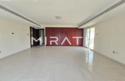 Villa - 3 Bedrooms - 4 Bathrooms for rent in Jumeirah 1 Villas - Jumeirah 1 - Jumeirah - Dubai