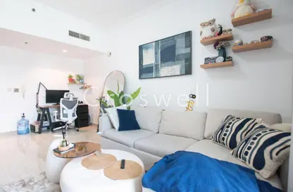 شقة - غرفة نوم - 1 حمام للبيع في ماريا تاور - الفرجان - دبي