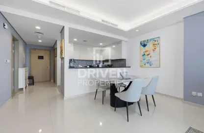 Apartment - 1 Bedroom - 2 Bathrooms for rent in Paramount Tower Hotel  and  Residences - Business Bay - Dubai