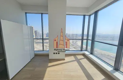 Apartment - 4 Bedrooms - 4 Bathrooms for rent in La Plage Tower - Al Mamzar - Sharjah - Sharjah