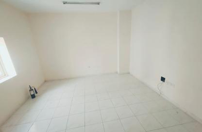 Apartment - Studio - 4 Bathrooms for rent in Fire Station Road - Muwaileh - Sharjah