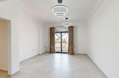 Apartment - 3 Bedrooms - 3 Bathrooms for rent in Al Khan Corniche - Al Khan - Sharjah