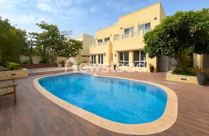 Villa - 5 Bedrooms - 5 Bathrooms for rent in Meadows 2 - Meadows - Dubai