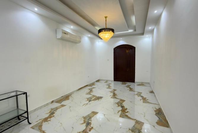 137427802 - Property Image 2
