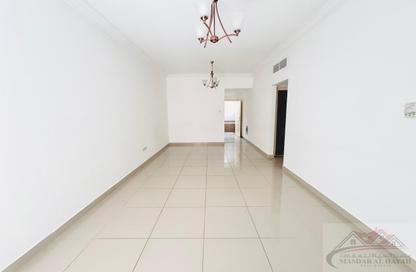 Apartment - 2 - 2 for rent in Muwaileh 29 Building - Muwaileh - Sharjah
