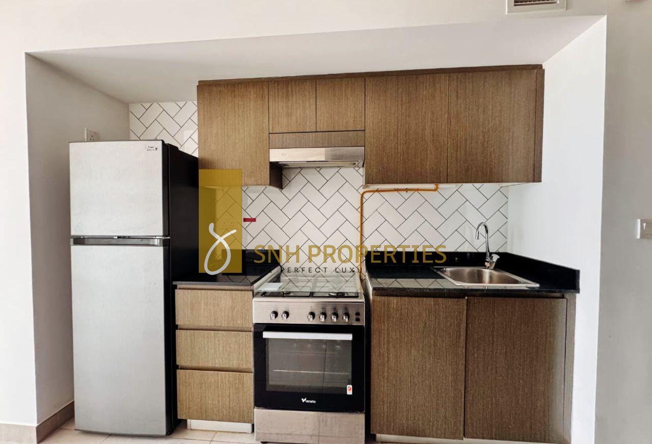 HIGH FLOOR | READY TO MOVE IN | SPACIOUS UNIT photo 4