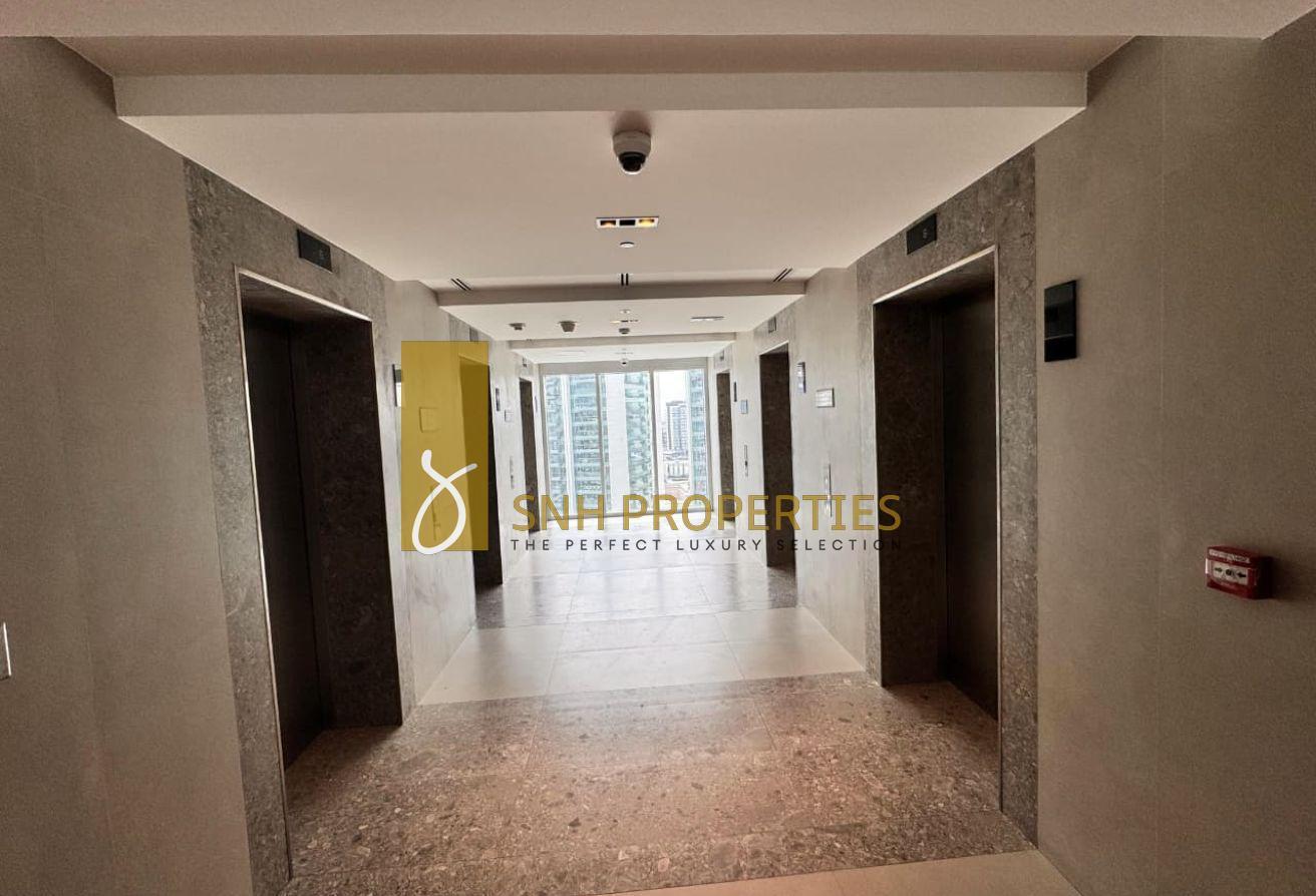 HIGH FLOOR | READY TO MOVE IN | SPACIOUS UNIT photo 11