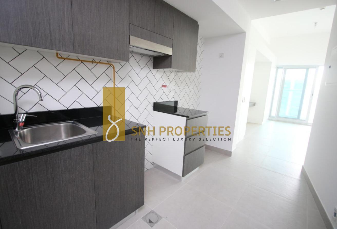 HIGH FLOOR | READY TO MOVE IN | SPACIOUS UNIT photo 5