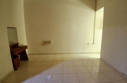 Apartment - Studio - 1 for rent in Fire Station Road - Muwaileh - Sharjah