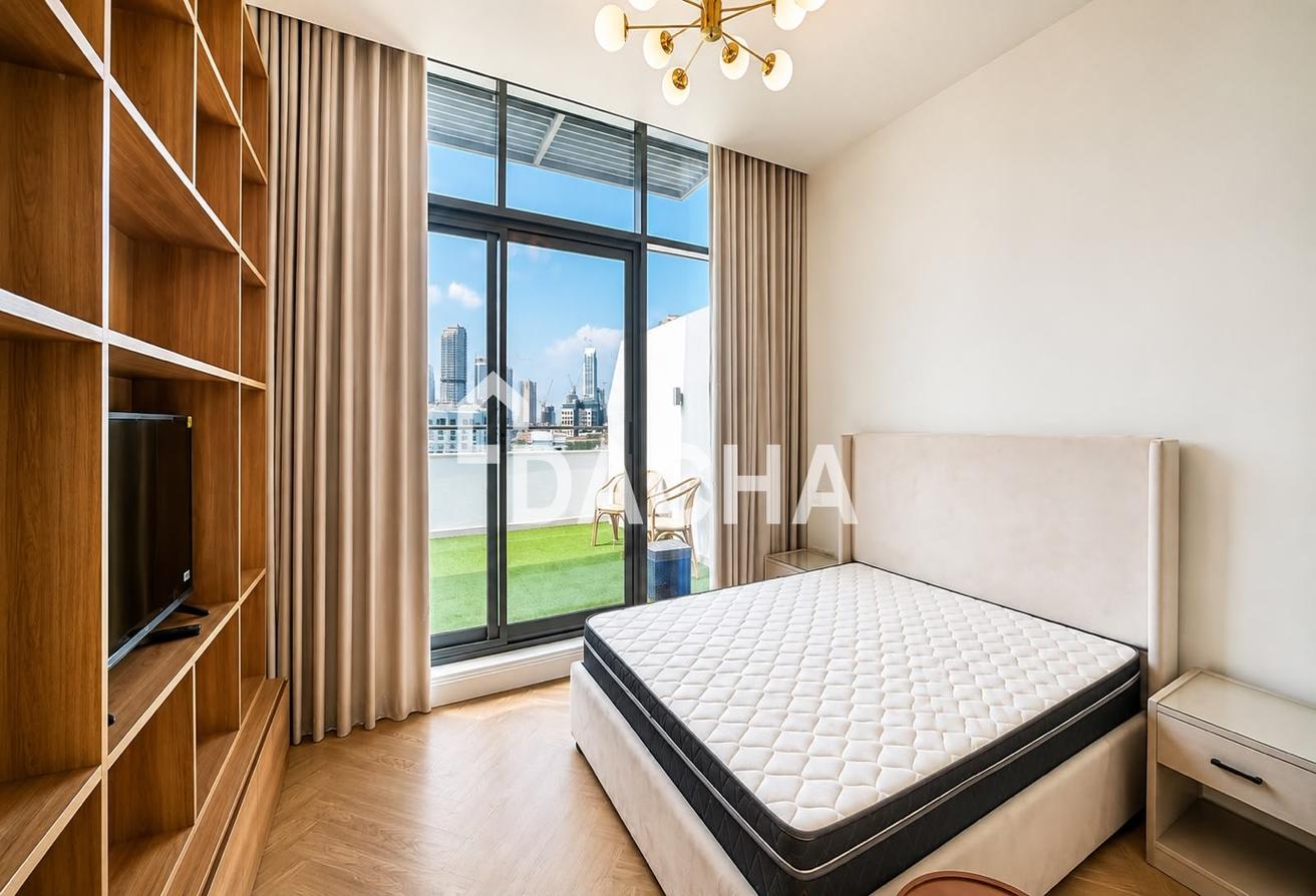 Fully Upgraded| Fully Furnished | Multiple Options photo 4