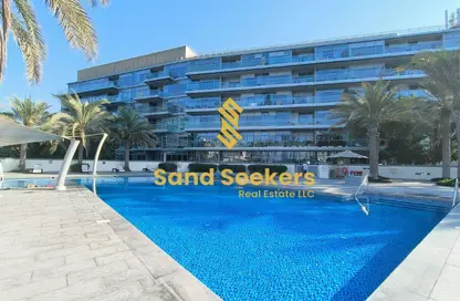 شقة - 2 غرف نوم - 3 حمامات للايجار في المراسي - البطين - أبوظبي