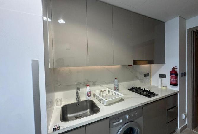 92703843 - Property Image 3