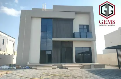 Villa - 4 Bedrooms - 5 Bathrooms for rent in Al Aweer 1 - Al Aweer - Dubai
