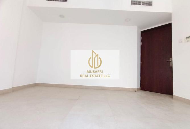 70695329 - Property Image 3