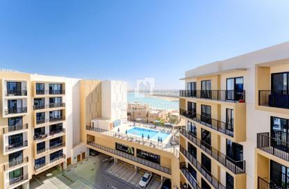 Apartment - 1 - 2 for rent in West - Marina Residences Phase 3 - Al Hamra Village - Ras Al Khaimah
