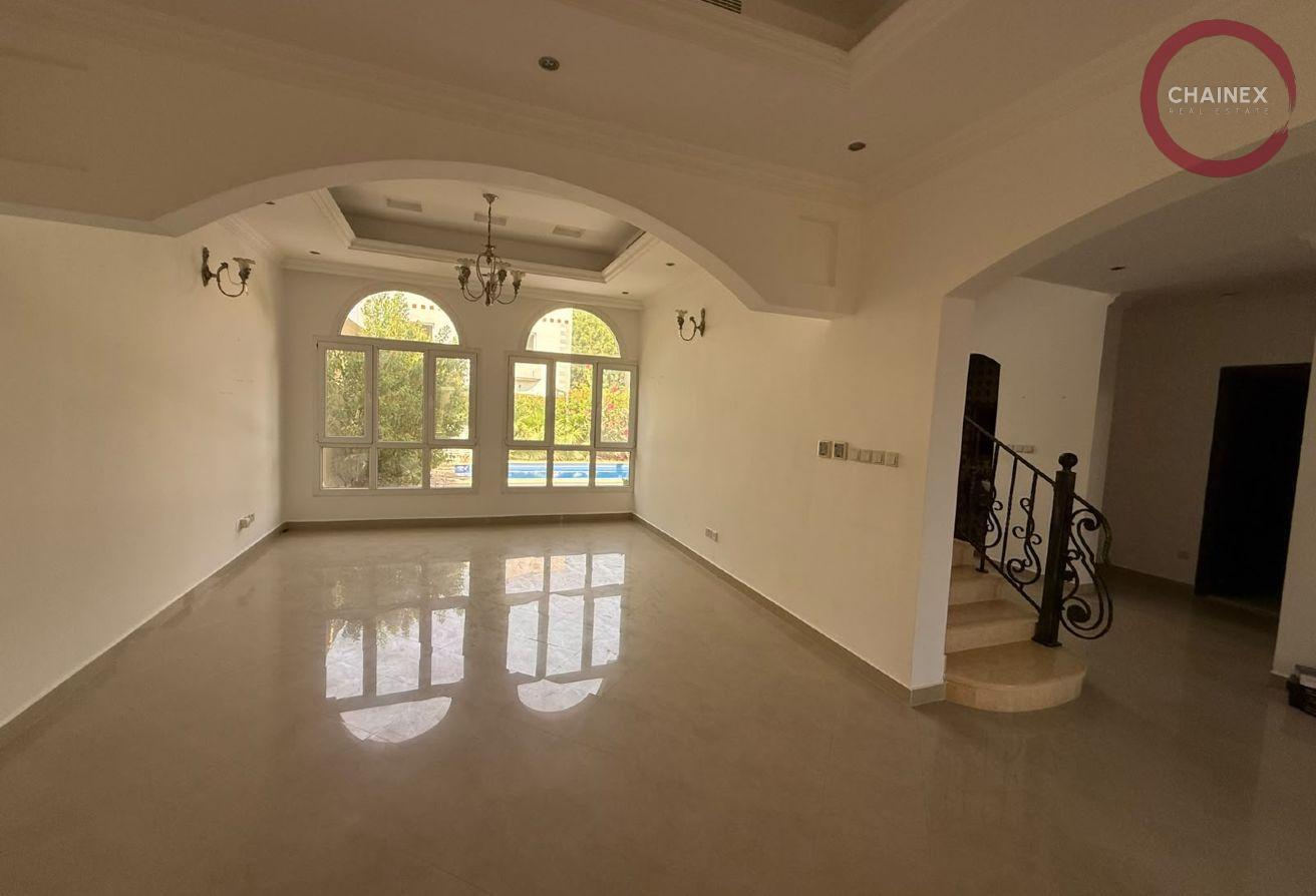 Umm Suqeim | Villa & Pool | Garden & Pool View photo 6