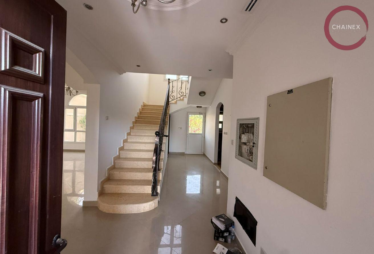 Umm Suqeim | Villa & Pool | Garden & Pool View photo 3
