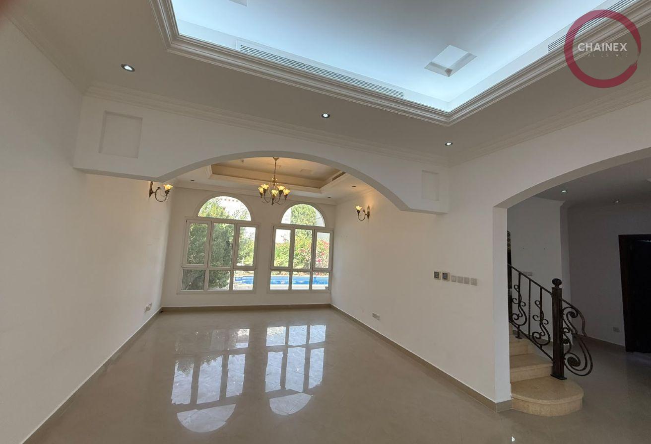 Umm Suqeim | Villa & Pool | Garden & Pool View photo 12