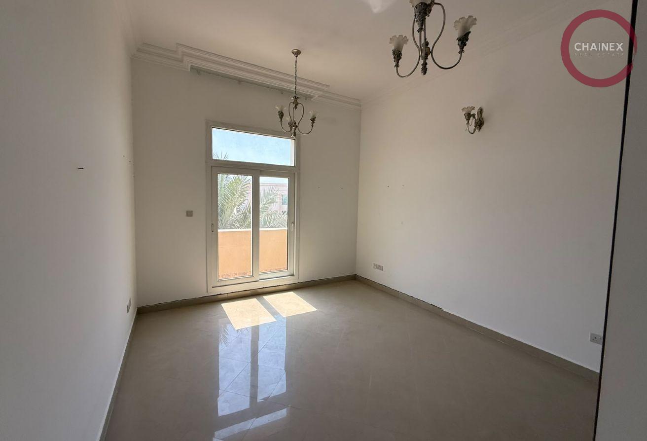Umm Suqeim | Villa & Pool | Garden & Pool View photo 10