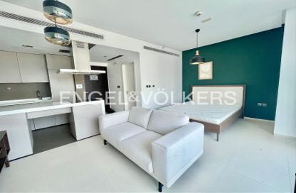 Apartment - Studio - 1 Bathroom for rent in West Avenue Tower - Dubai Marina - Dubai