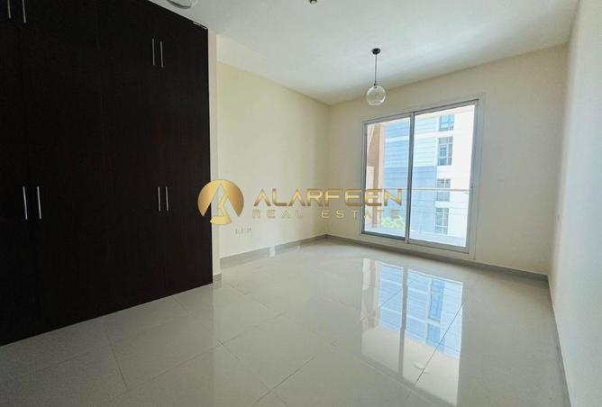 135180355 - Property Image 2