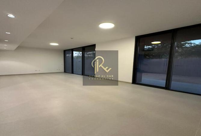 16005231 - Property Image 3