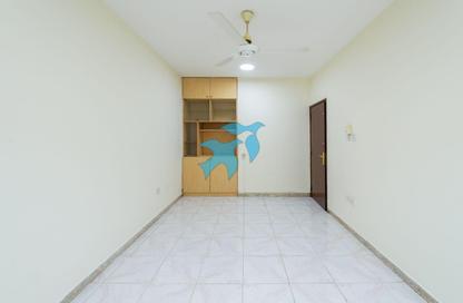 Apartment - 2 Bedrooms - 1 Bathroom for rent in Al Souk Al Kabeer - Bur Dubai - Dubai