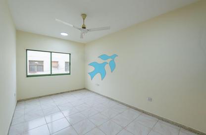 Apartment - 2 Bedrooms - 1 Bathroom for rent in Al Souk Al Kabeer - Bur Dubai - Dubai