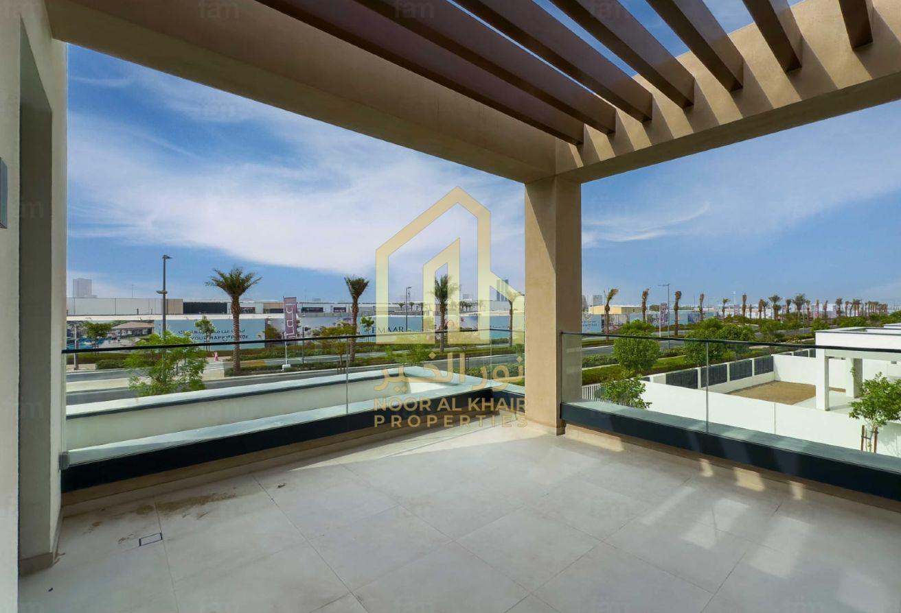 Caya 5BR Villa | Brand New | Private Garden photo 9